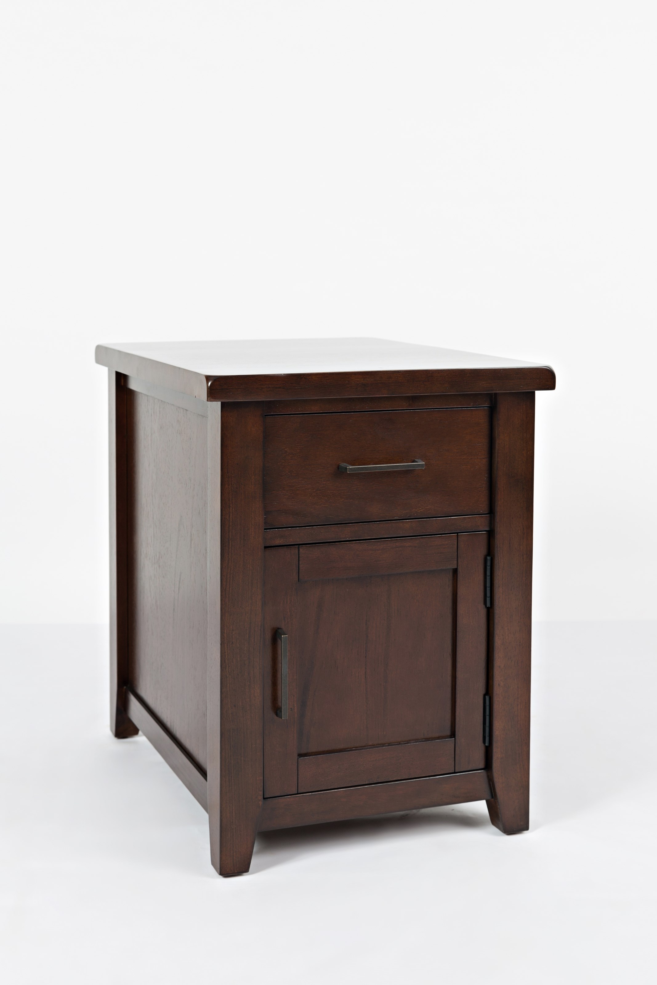 Jofran Twin Cities 17907 Twin Cities Transitional Chairside Table